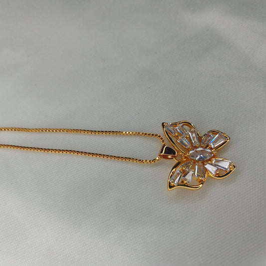 Butterfly Elegance Jewelry Set – Necklace & Earrings