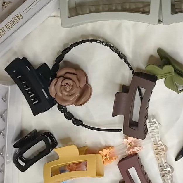 Top Hair Accessories Trends in Pakistan for 2025