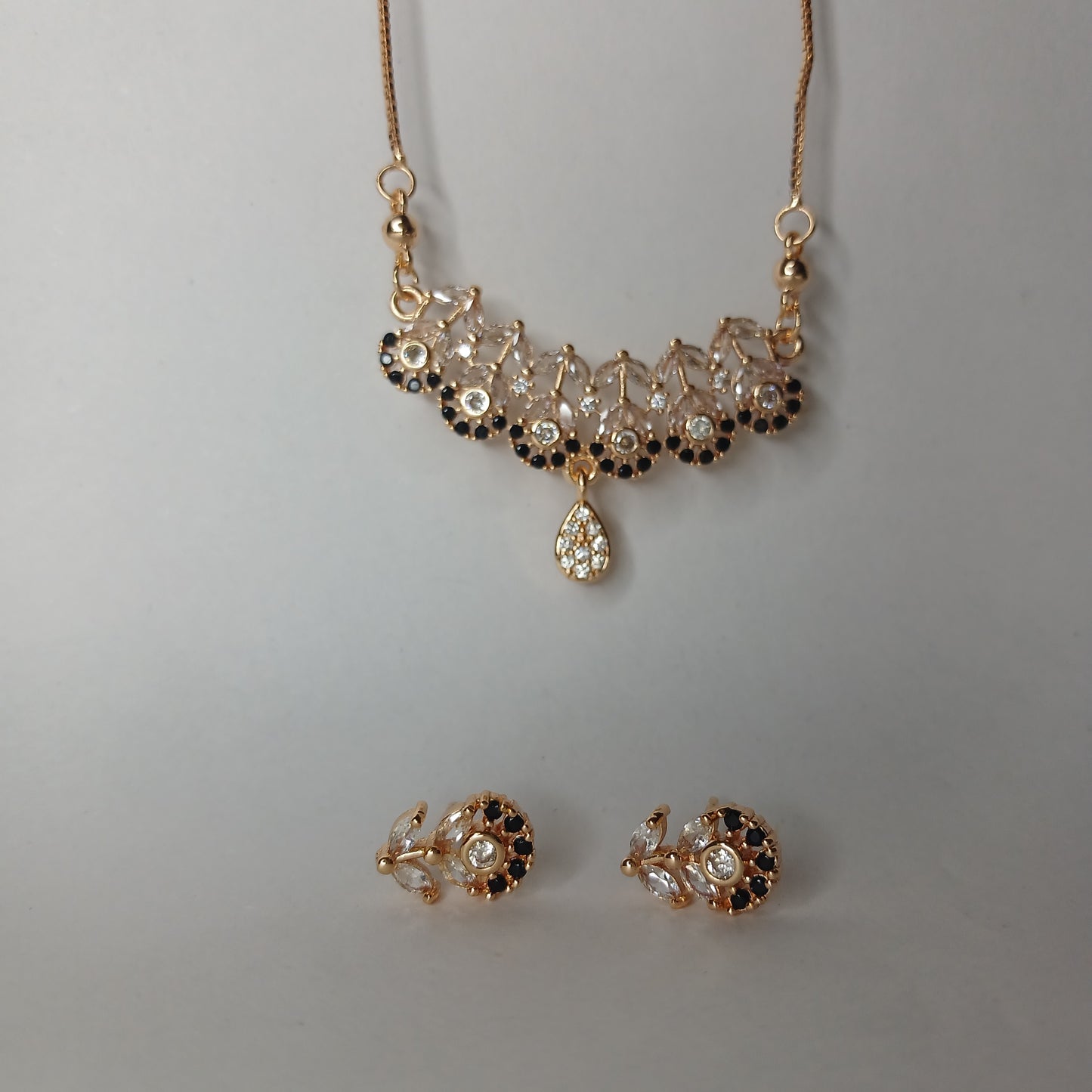 Artificial Necklace and Earrings set
