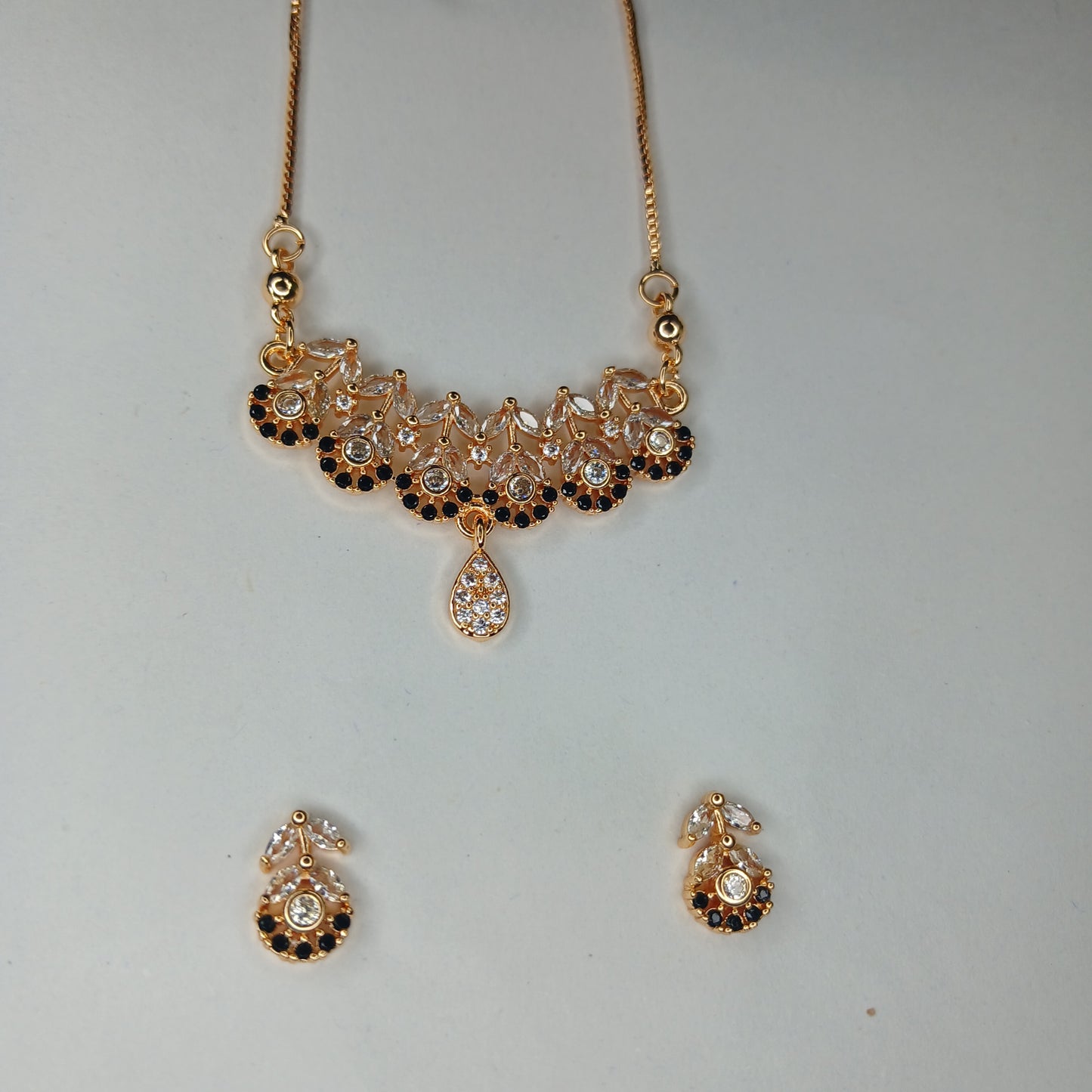 Artificial Necklace and Earrings set