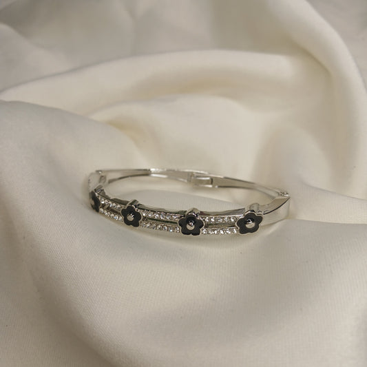 Elegant Floral Bracelet - Gold & Silver