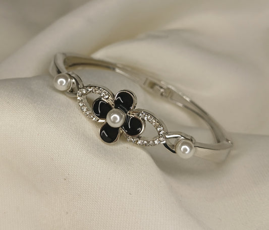 Floral Pearl & Crystal Bracelet