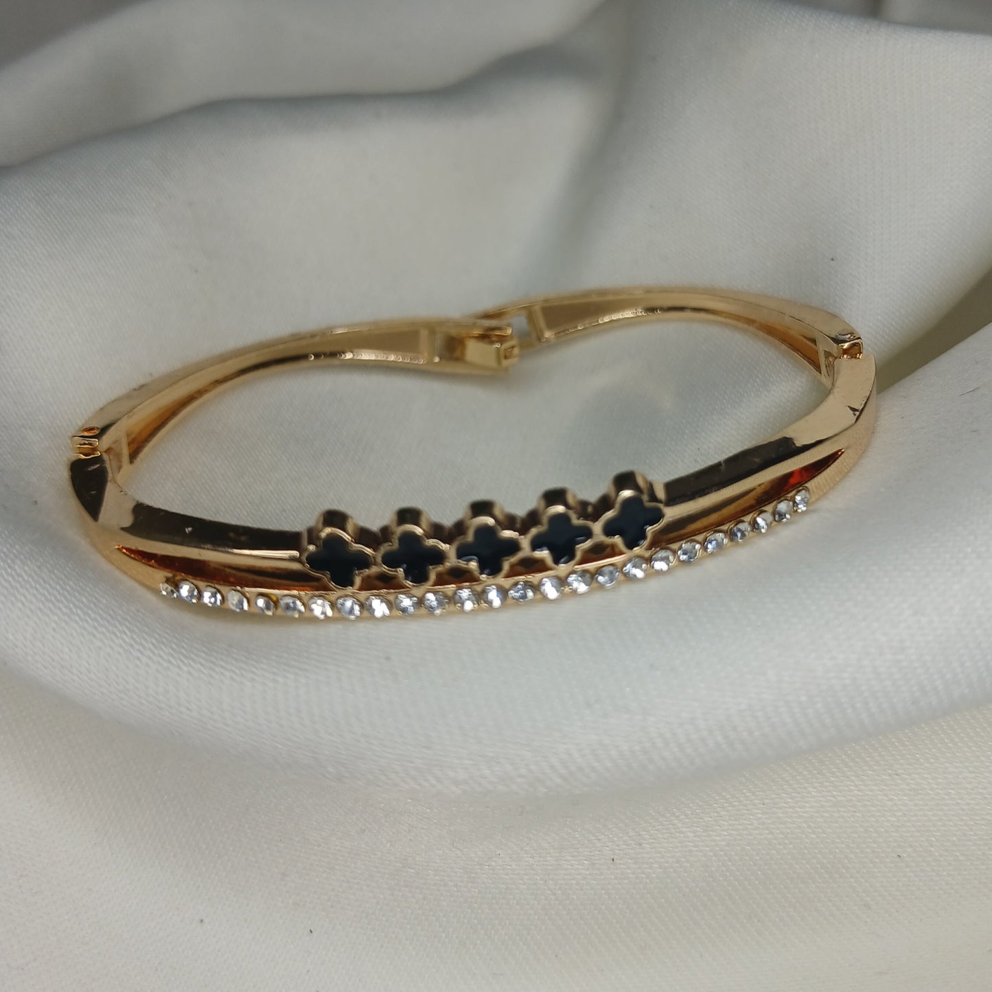 Premium Artificial Bangles