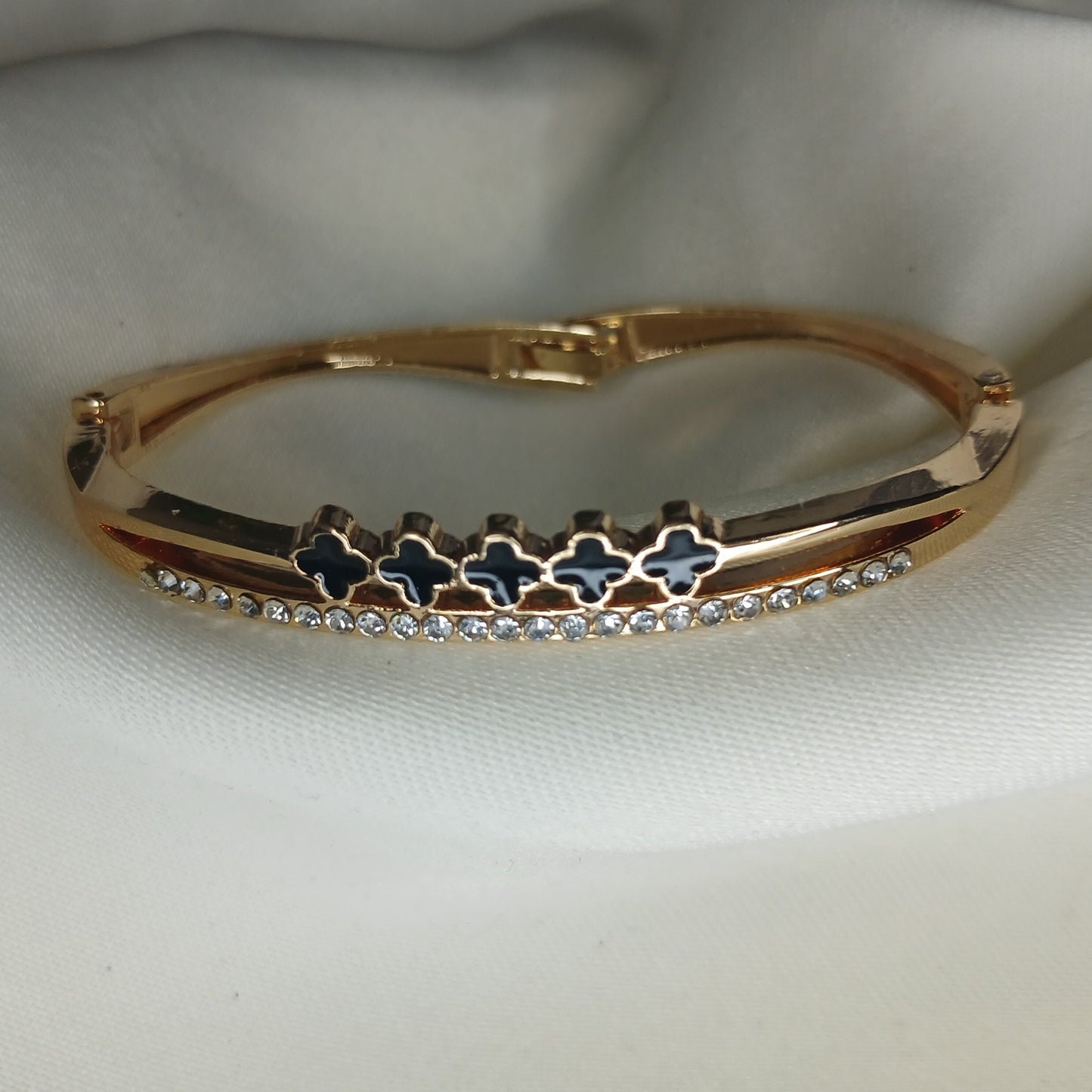 Premium Artificial Bangles