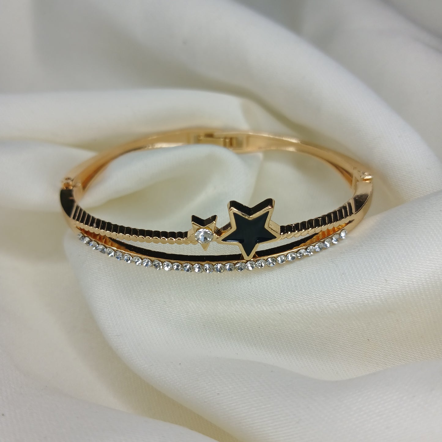 Shining Star Bangle Bracelet – Silver & Gold