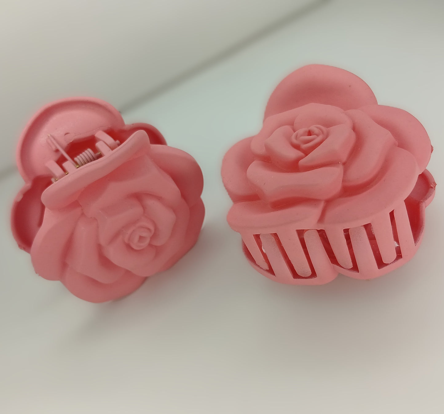 Matte Rose Flower Claw Clip – 3D Floral Design