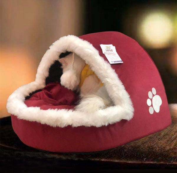 LuxVelvet Heated Pet House - Soft & Cozy Winter Retreat for Cats and Dogs