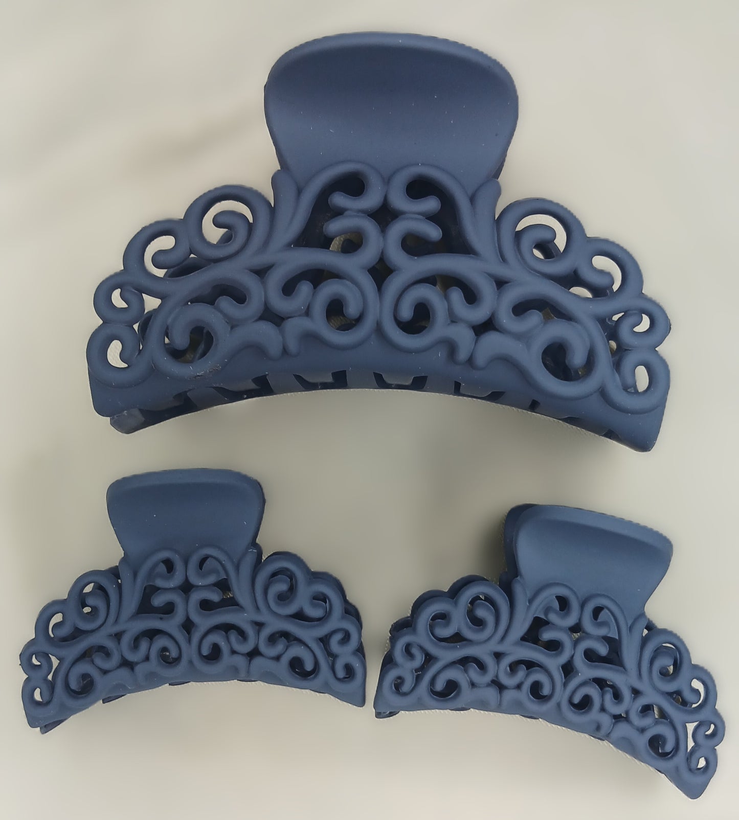 Matte Hollow Shark Clips - Set of 3