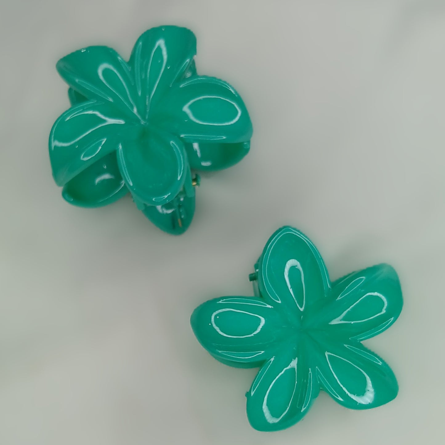 Plumeria Design Jaw Clips - Mini Flower Hair Claw Clips